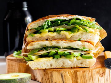 Turkey & avocado sandwich