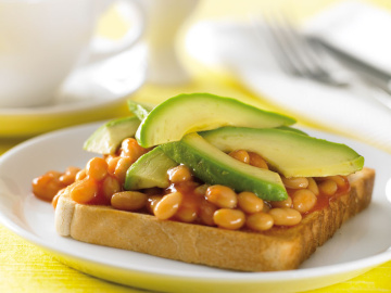 Avocado and baked beans on toast